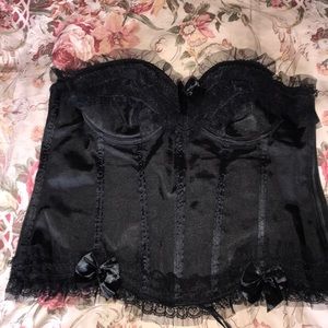 Black bustier
